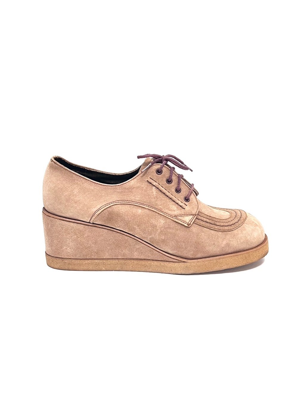 Vintage 1970s deadstock tan faux suede platform wedge heel oxfords